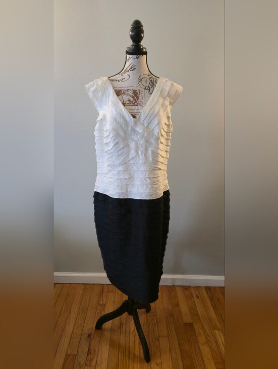 Adrianna Papell Dresses & Skirts - Adrianna Papell White and Black Tiered Sheath Dress